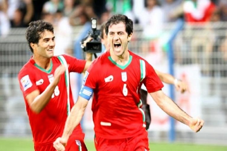 مسدود شدن حساب کریم باقری بعد از جمع‌آوری کمک برای زلزله‌زدگان خوی