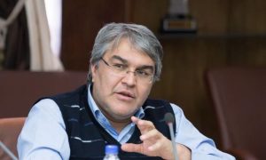 امیرحسین کاکایی یک استاد دانشگاه: ترسوها نمی‌گذارند مدیریت ایران خودرو، خصوصی شود