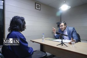 گزارش تصویری | جلسه‌ی بازپرسی متهمان پرونده قتل داریوش مهرجویی و وحیده محمدی‌فر