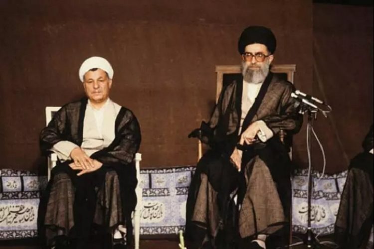 خاطرات هاشمی ۱ آذر سال ۷۹ | «رهبری از ضعف مديريت دولت ابراز نارضايتی كردند»