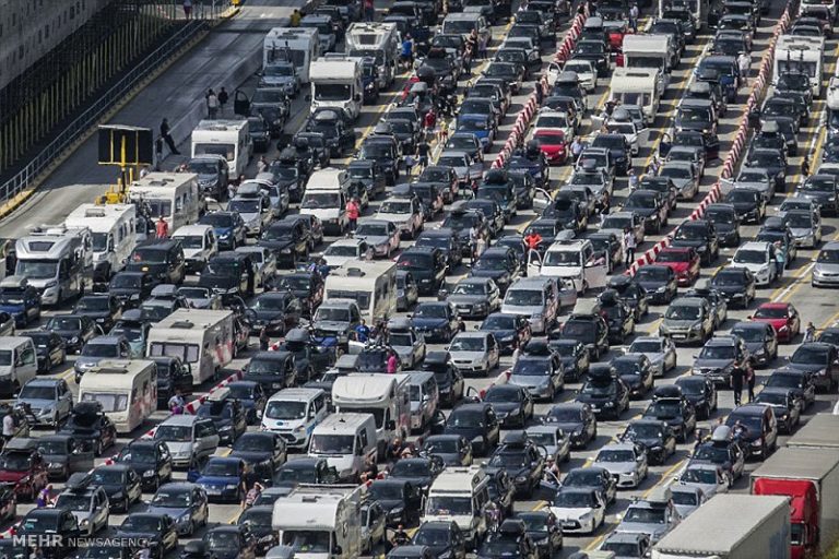 «وضعیت ترافیک تهران از مرز بحران گذشته است»
