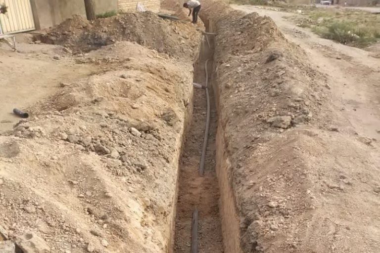 آغاز عملیات اصلاح شبکه توزیع و انشعابات آب روستاهای ملایر