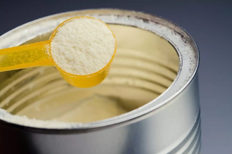 کمبود شیرخشک و دو روایت متناقض دربارهی آن