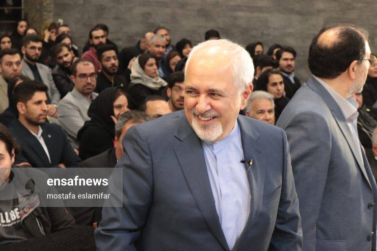 ظریف: موشک خوب است اما پاسخ همهی مشکلات نیست