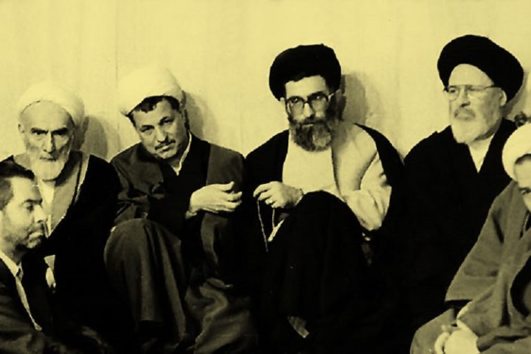 خاطرات هاشمی ۱۲ آذر سال ۷۹ | «رهبری در لفافه به مدعيان مردمسالاری تاختند»