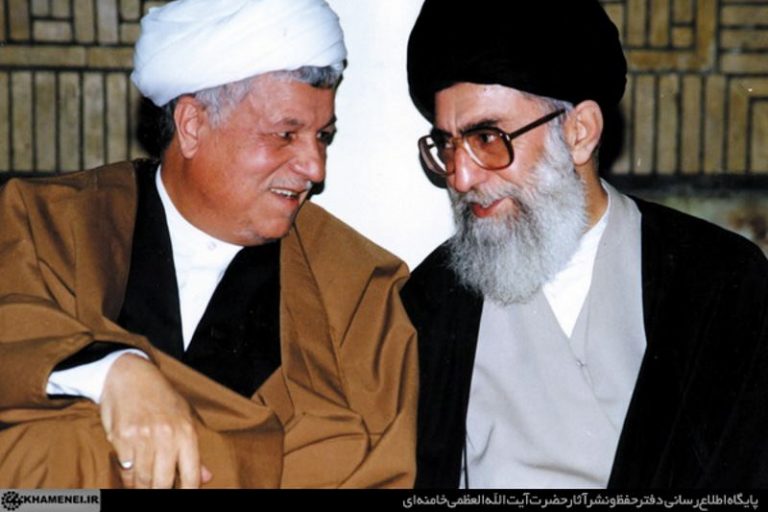 خاطرات هاشمی ۵ دی سال ۷۹ | عدم هماهنگی مسئولان و تفاوت نظرها با نظرات رهبری