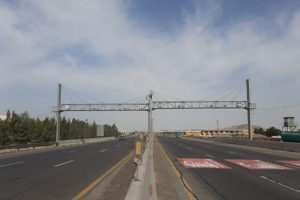 «تاریکی و خرابی جاده سهم رانندگان آزادراه امیرکبیر کاشان»