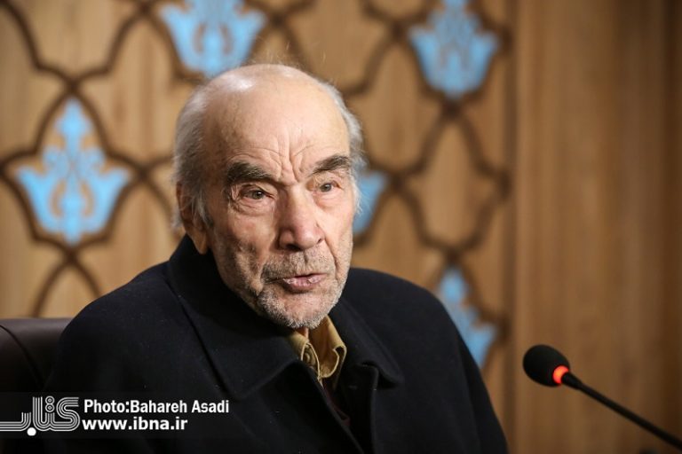 داوری اردکانی: فارابی گشت تازه‌ای در مسیر فلسفه ایجاد کرد