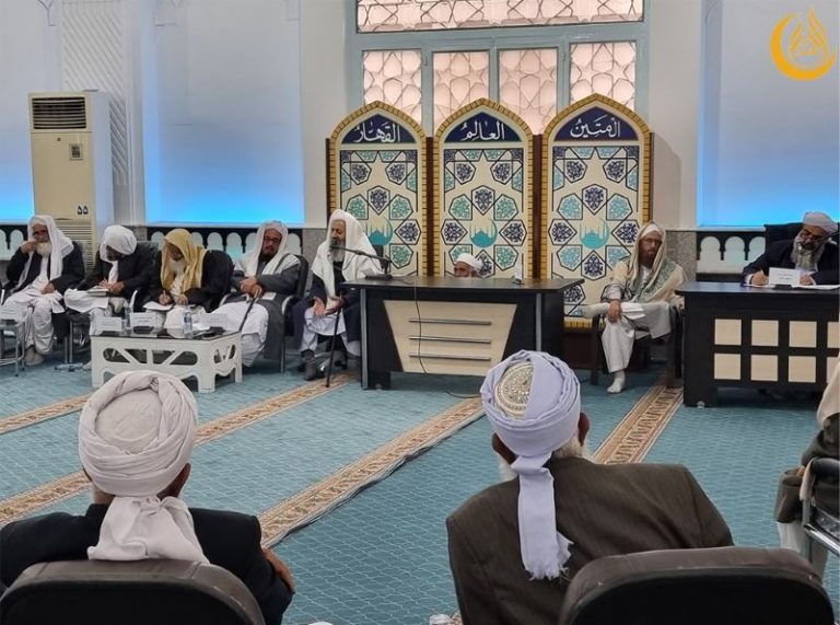 مولوی عبدالحمید: مسیر علمای اهلسنت «مسیر اعتدال» است