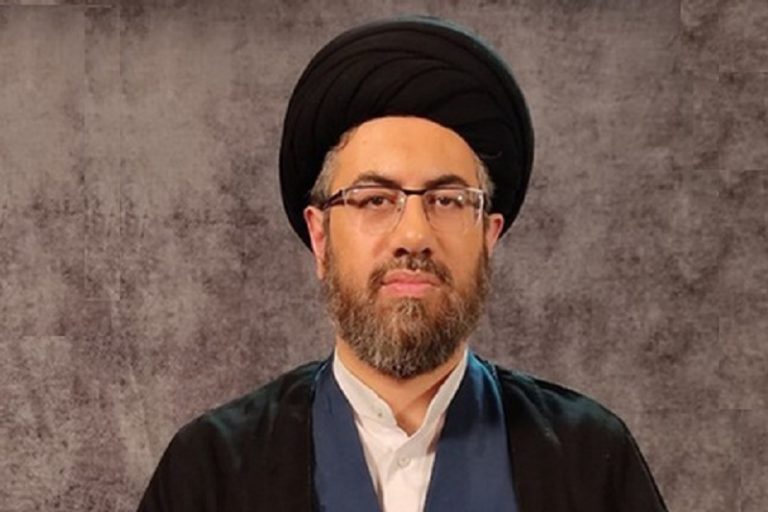 استاد حوزه علمیه قم: رساله توضیح‌المسائل هوش مصنوعی تدوین شود