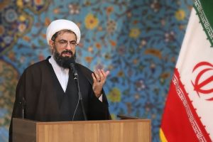 درخواست امام جمعه همدان از مسئولان برای مبارزه با فساد