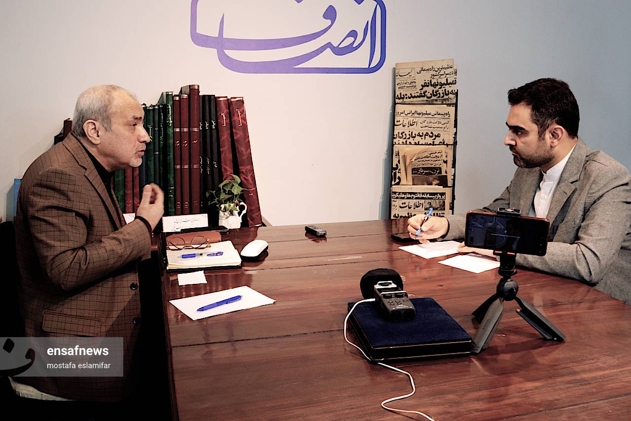 مناظره | باقری: دعوت به بی حزبی کار دیکتاتورهاست/ ثابتی: اثر استوری صادق بوقی از همه احزاب بیشتر است