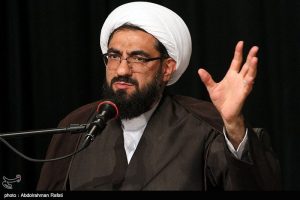 امام جمعه همدان: زندگی عزتمندانه حق مردم است