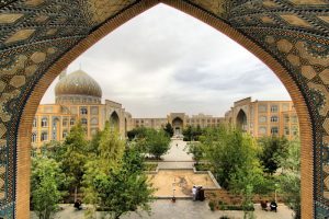 خاطرات هاشمی ۲۵ بهمن سال 79 | انتقاد از دولت برای کمک به بودجه‌ی حوزه‌ علمیه قم