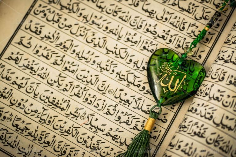 مراد قرآن از «ماه رمضان» و مبحث نزول دفعی یا تدریجی قرآن