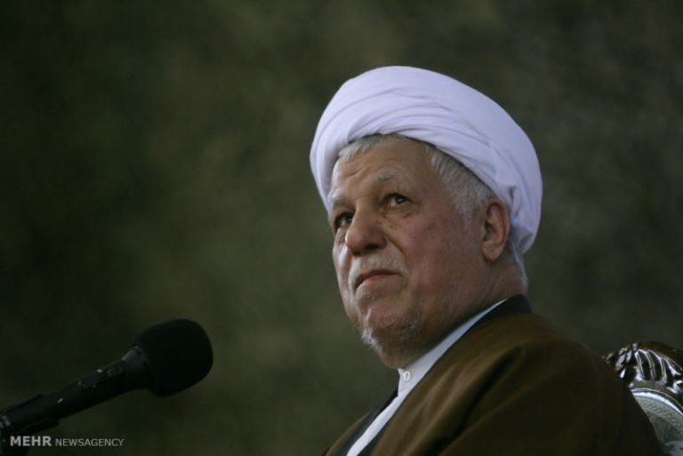 خاطرات هاشمی ۱۵ اسفند سال 79 | مقایسه‌ی نماینده‌ها از وضع مجلس با زمان مدیریت هاشمی
