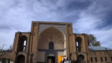 دولتخانه صفوی قزوین میزبان گردشگران پای سفره افطار