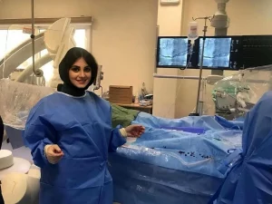 واکنش دکتر هاشمی به خودکشی پرستو بخشی: سکوت وزارت بهداشت مایه‌ی شرمساری است