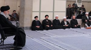 عکس | سیدحسن خمینی و سیدمجتبی خامنه‌ای در دیدار مسئولان نظام با رهبری