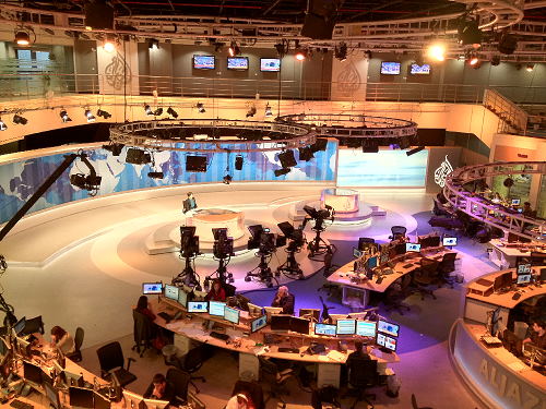 دفتر الجزیره در شهر قدس / اورشلیم - این دفتر توسط وزارت ارتباطات اسرائیل بسته شد.دفتر الجزیره در شهر قدس / اورشلیم