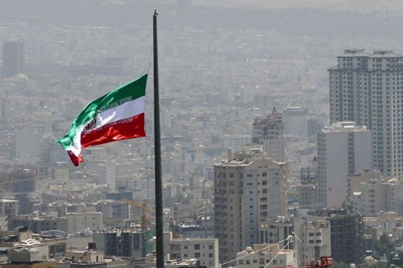 تندباد شدید در تهران | اهالی پایتخت مراقب باشند