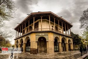 بررسی رجال و تبارشناسی خاندان‌های قزوینی