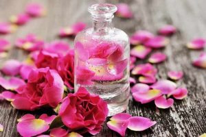 صادرات گلاب کرمانشاه به اروپا برای عطرسازی