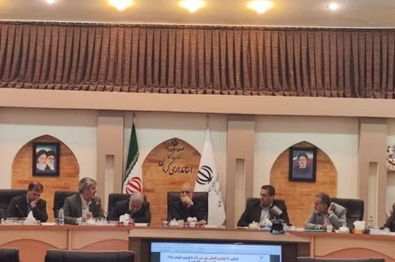 نماینده مجلس: سیستم بانکی در کرمان قفل شده است