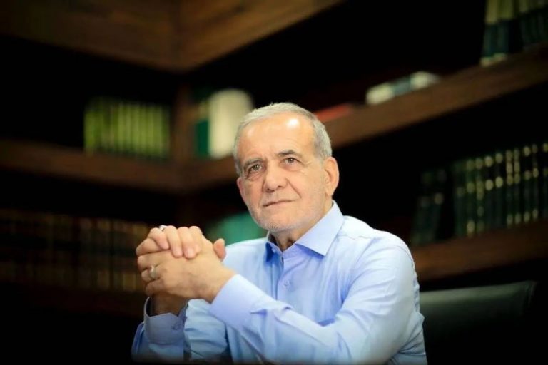 عضو هیأت رئیسه مجلس: تحلیف رئیسجمهور در مرداد برگزار میشود