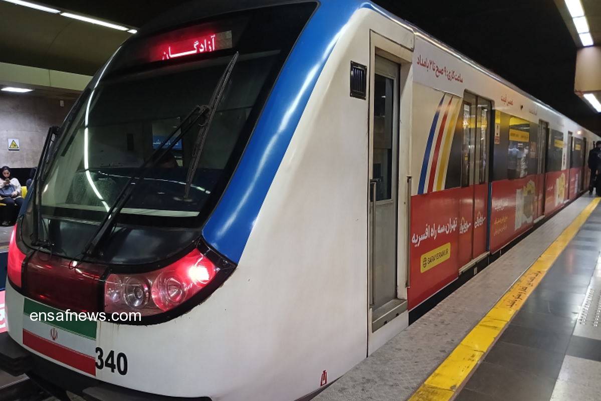 زیرِ زمین چه خبر است؟ | سیاهی لشکرهای مترو؛ ترفندی برای فروش دستفروشها