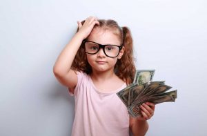 چطور به بچه‌ها پول توجیبی بدهیم؟