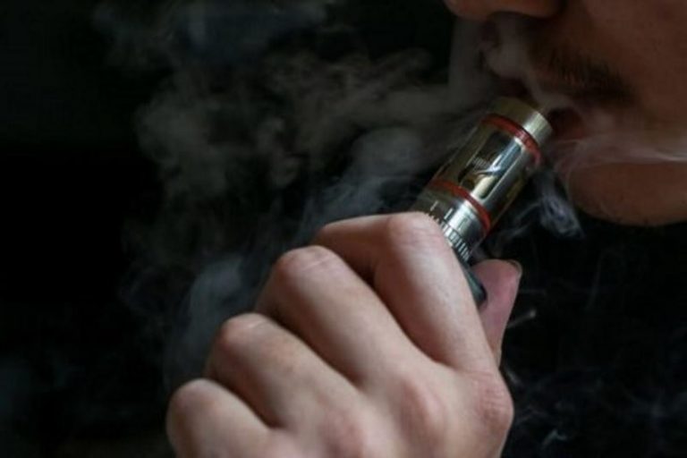 سیگارهای الکترونیکی؛ «قاتلان پنهان» در پوشش فناوری