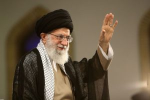 خاطرات هاشمی ۱۲ دی سال ۸۰ | درباره‌ی روزنامه کیهان از رهبری چه خواستند؟