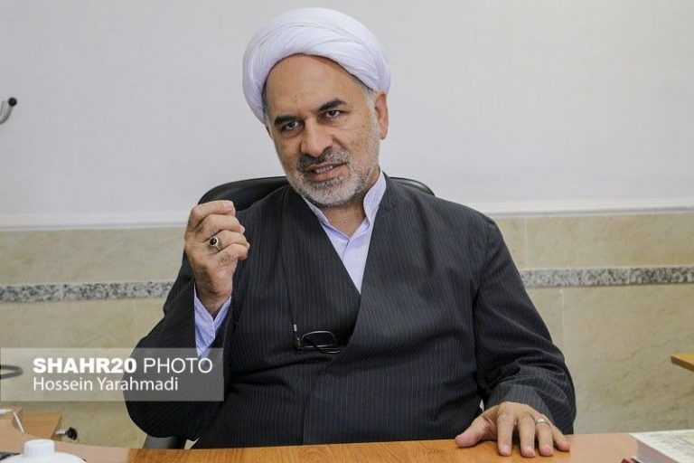 از وعدهی سرباز دین شدن تا وعدهی شغل مناسب