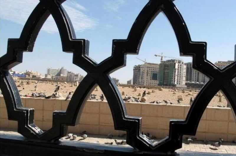 «تخریب قبور ائمه بقیع نمادِ وحشی‌گری است»