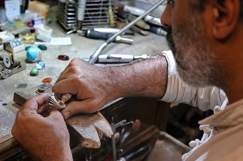 آینده‌ی انگشترسازی در قم؛ بین سنت و مدرنیته