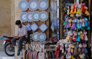 تیغ تقلبی‌ها زیر گلوی بازار صنایع دستی