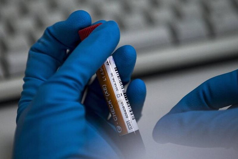 سه کشتی‌گیر سه سال محروم شدند