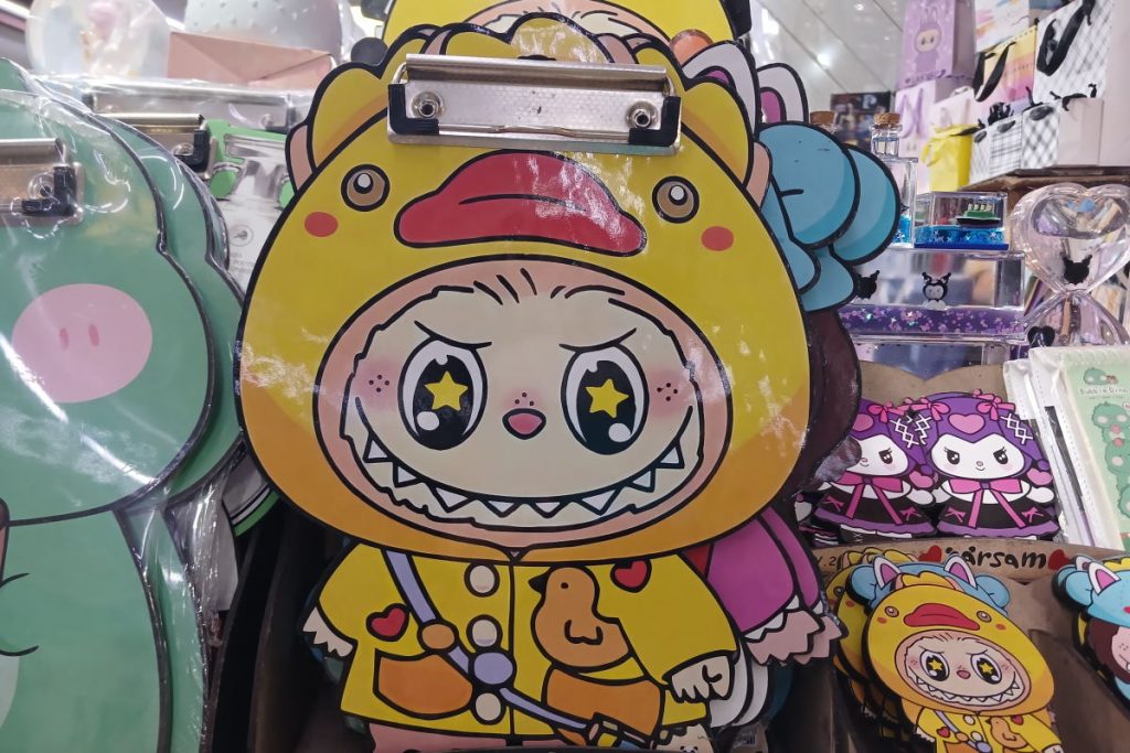 چرا همه عاشق جعبههای شانسی لبوبو شدهاند؟