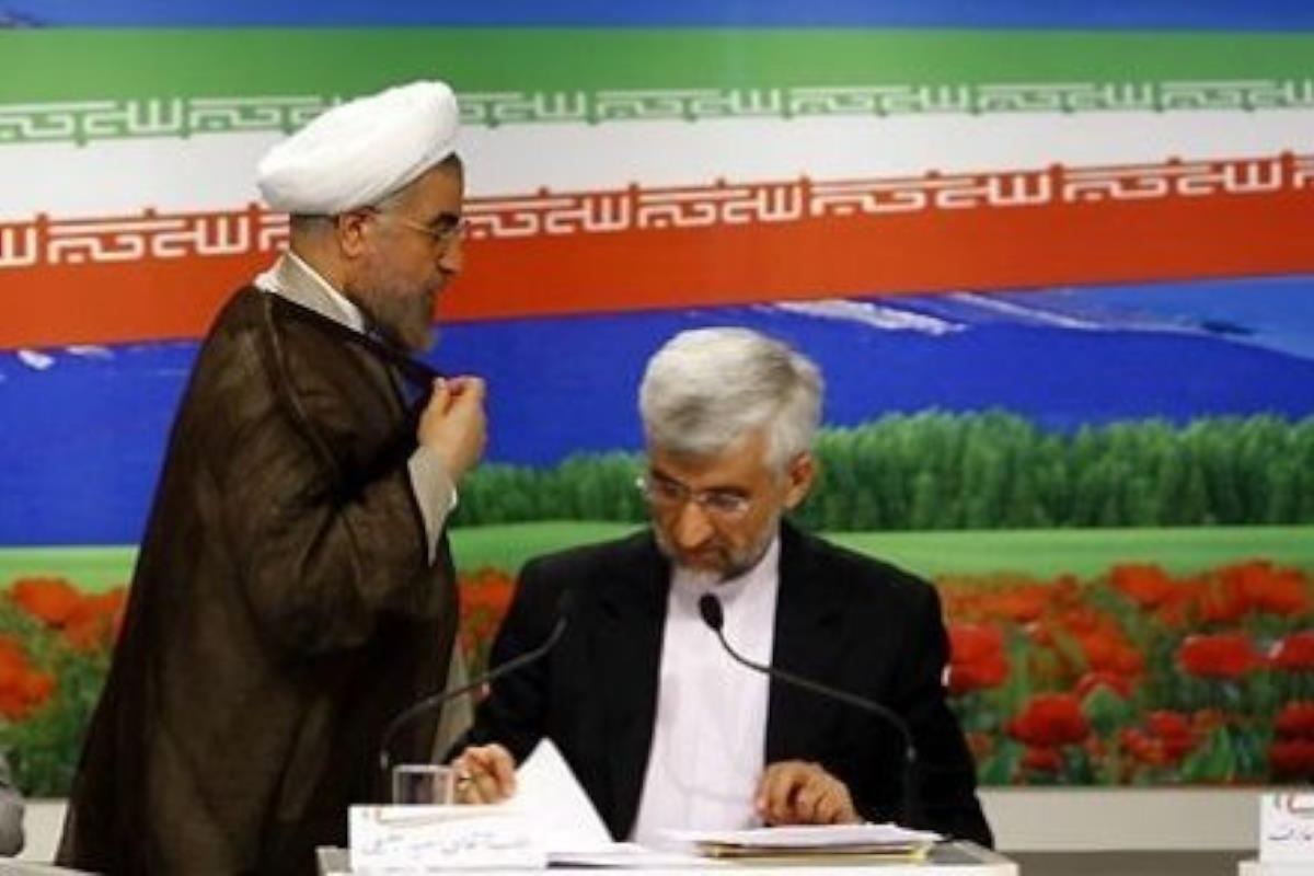 جامعه قفل شده در گذشته | بامداد لاجوردی