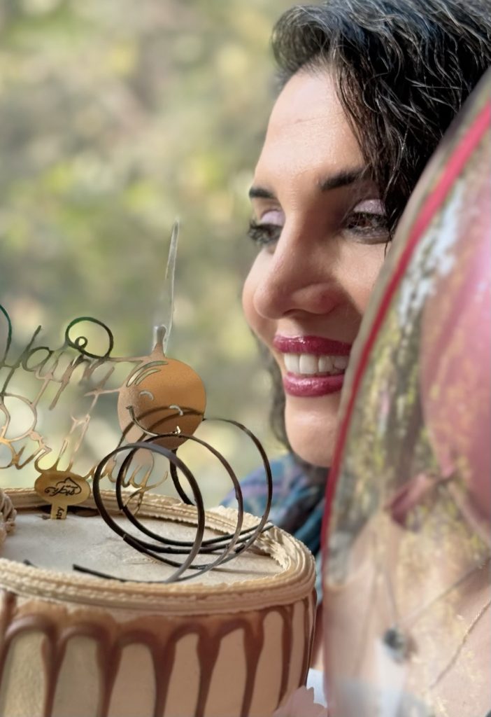 عکس جشن تولد الهام پاوه نژاد بازیگر شکارگاه