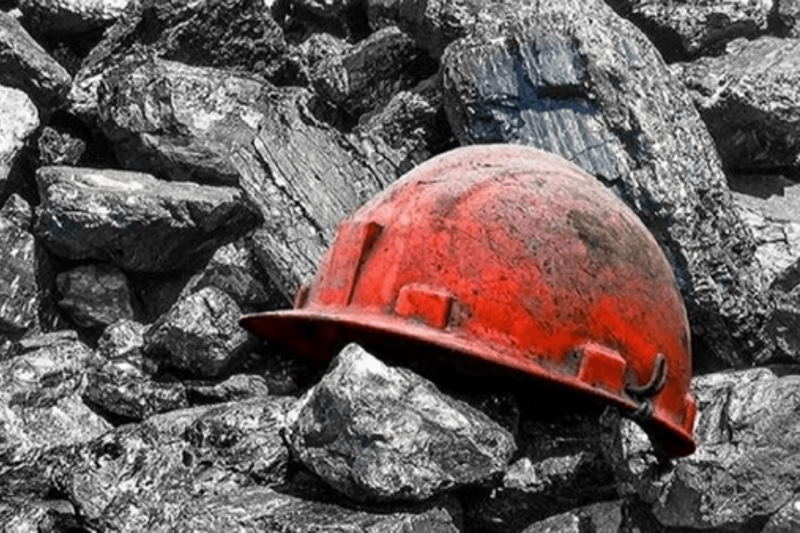 فوت یک کارگر در حادثه معدن زغال‌سنگ چشمه پودنه