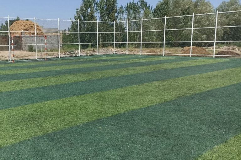 افتتاح و کلنگ‌زنی دو زمین چمن مصنوعی در دهلران ایلام