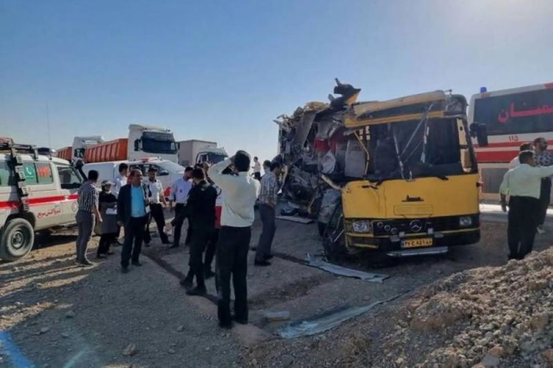 سایه سنگین اتوبوسهای فرسوده بر سر دانشجویان دانشگاه گیلان