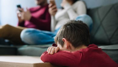 چرا بچهت را تربیت نمیکنی؟ میترسم دچار تروما شود