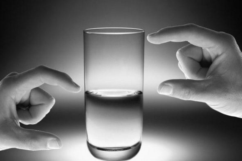 «خودکمبینی فروتنی نیست» | خاطرهای دربارهی محمدعلی کشاورز