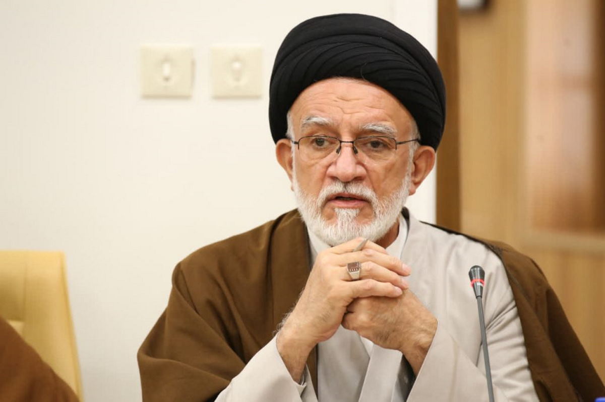 دبیر جامعه روحانیت شیراز: کارد به استخوان مردم رسیده است