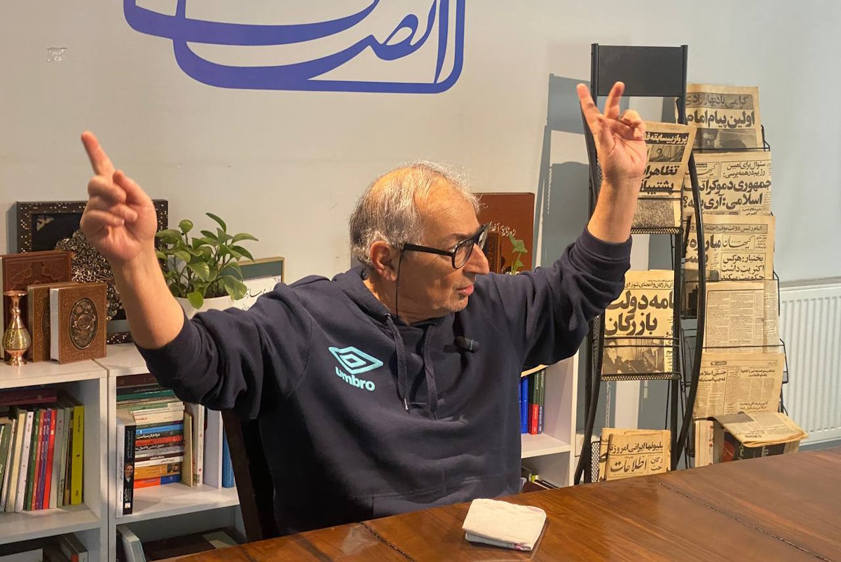 صادق زیباکلام