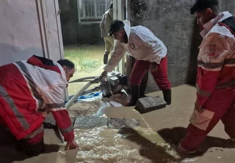۷ نفر در سیلاب فارس فوت کردند