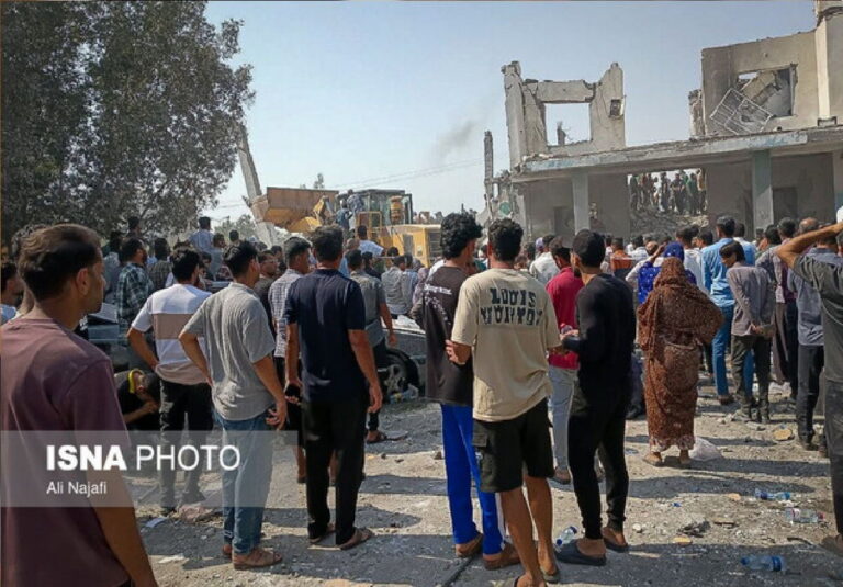 یک آرزو برای دخترکان از دست‌رفته‌ی میناب